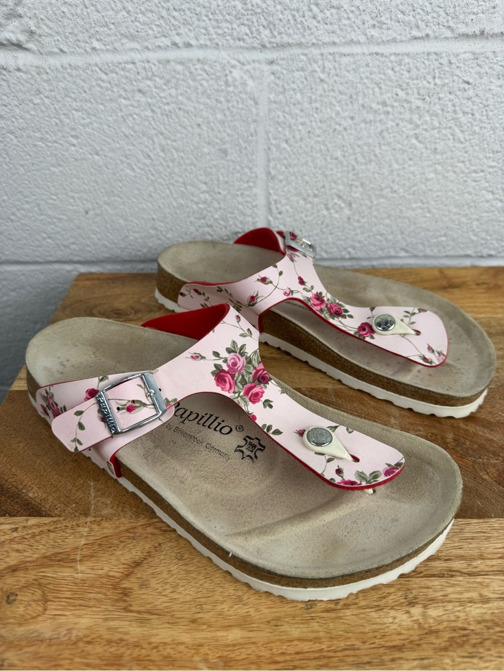 Papillio by Birkenstock Floral Gizeh Sandals Pink Rose Print EU 41 US 10/10.5